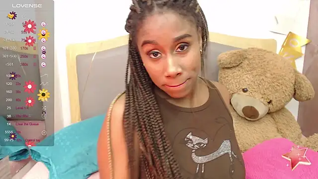 Snapshot of SheylaBrodhlei chatting on 03-13-25, 12:35 SheylaBrodhlei online show from 03-13-25, 12:35