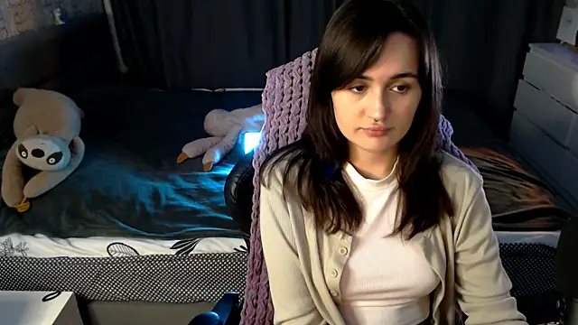 KiraYammy online show from 11-08-25, 10:30