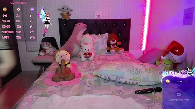 Snapshot of redgirlofficial chatting on 01-14-25, 03:01 redgirlofficial online show from 01-14-25, 03:01