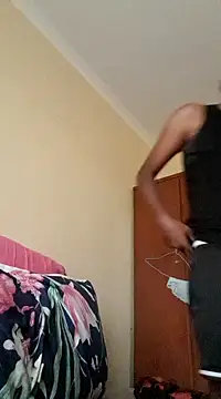 Gifttheskimaskboy online show from 12-25-24, 03:50