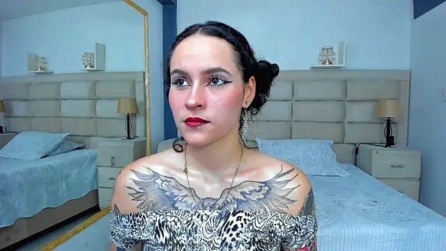 AnnyThompson  online show from 09-10-25, 09:48