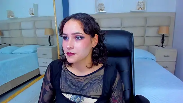 AnnyThompson  online show from 10-27-25, 09:08