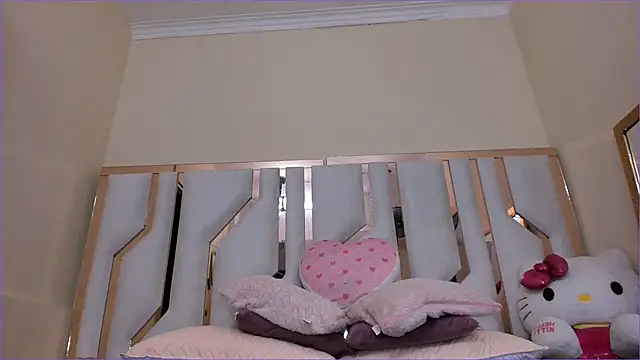 TifanyChill online show from 02-04-25, 02:39