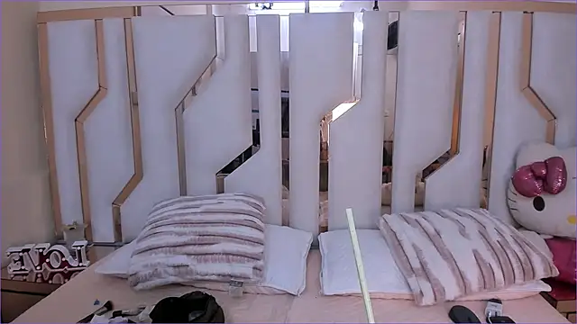 TifanyChill online show from 11-25-25, 07:03