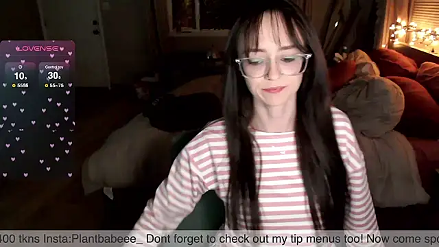 Plantbabeee online show from 03-19-25, 02:59