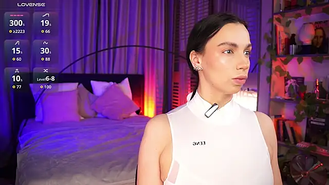 LunaNight online show from 11-29-25, 08:56