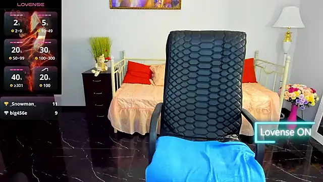 Julia Dean online show from 01-14-25, 06:07