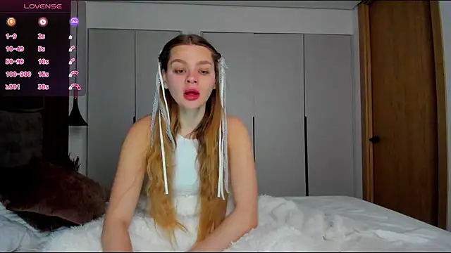 Molly sweetie online show from 02-23-26, 07:50