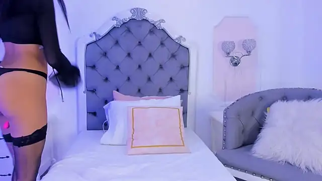 Snapshot of Jasmine55__ chatting on 12-05-24, 04:09 Jasmine55 online show from 12-05-24, 04:09