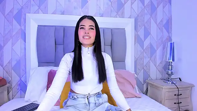 Snapshot of Jasmine55__ chatting on 03-21-25, 03:44 Jasmine55 online show from 03-21-25, 03:44