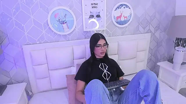 Snapshot of Jasmine55__ chatting on 10-22-25, 07:46 Jasmine55 online show from 10-22-25, 07:46