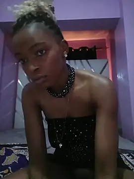 Snapshot of Pretty-queen123 chatting on 02-06-26, 09:45 Pretty-queen123 online show from 02-06-26, 09:45