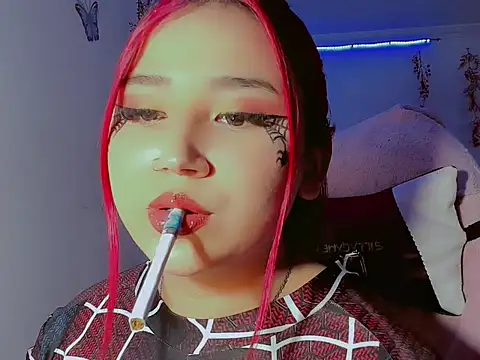 madisonx17 online show from 10-31-25, 10:55