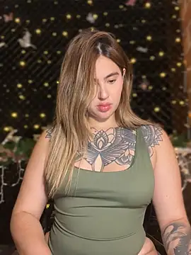 ValerieHilton online show from 12-28-24, 02:01