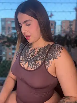 ValerieHilton online show from 01-15-25, 11:08