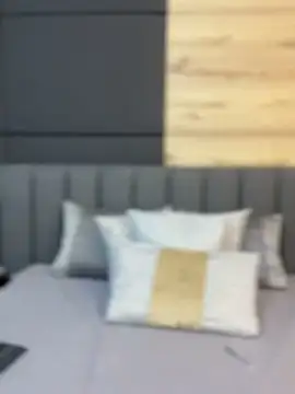 ValerieHilton online show from 02-10-25, 10:30