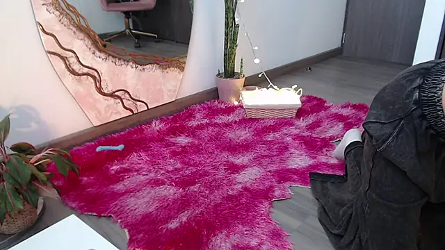 chloebritto online show from 02-01-25, 08:05