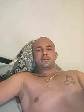 Snapshot of magicSeX4You chatting on 07-08-26, 12:48 magicSeX4You online show from 07-08-26, 12:48
