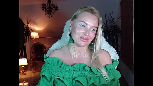 Snapshot of eyesangel22 chatting on 01-10-25, 02:45 eyesangel22 online show from 01-10-25, 02:45