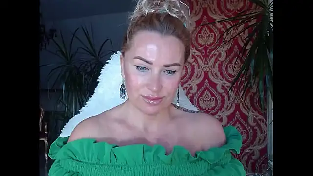 Snapshot of eyesangel22 chatting on 02-02-25, 06:26 eyesangel22 online show from 02-02-25, 06:26