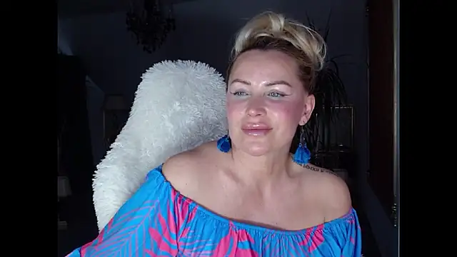 Snapshot of eyesangel22 chatting on 02-13-25, 03:24 eyesangel22 online show from 02-13-25, 03:24