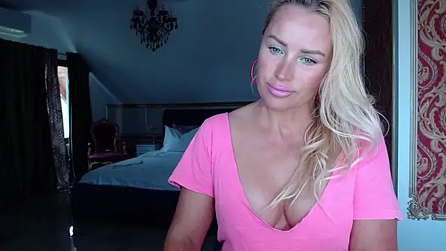 Snapshot of eyesangel22 chatting on 09-26-25, 12:20 eyesangel22 online show from 09-26-25, 12:20