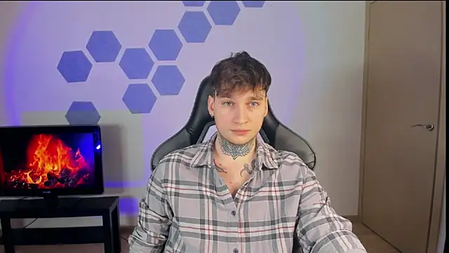 Chris Tyson online show from 01-09-25, 03:23