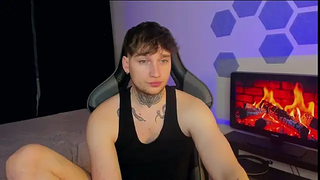 Chris Tyson online show from 02-19-25, 01:28