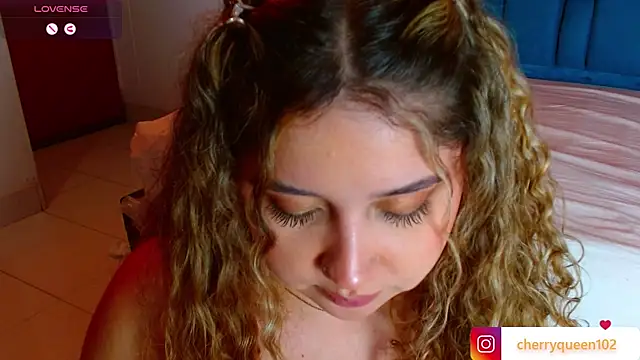 Cherryyquen online show from 01-20-25, 10:59