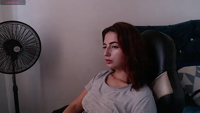 Kate lorens9 online show from 01-21-25, 09:36