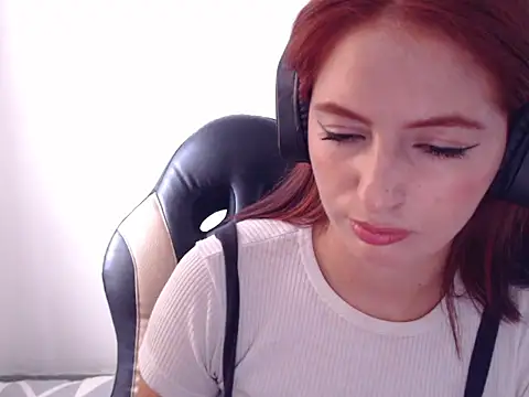 Kate lorens9 online show from 03-21-25, 05:56