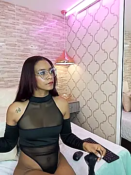 Snapshot of ZoeSmitth chatting on 10-01-25, 12:22 ZoeSmitth online show from 10-01-25, 12:22