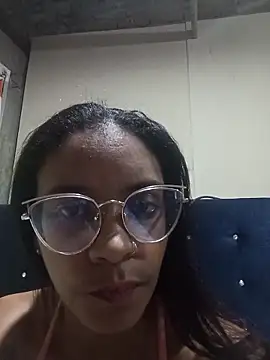 ZoeSmitth online show from 11-25-25, 05:51