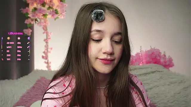 AmiLewis online show from 11-22-25, 01:04