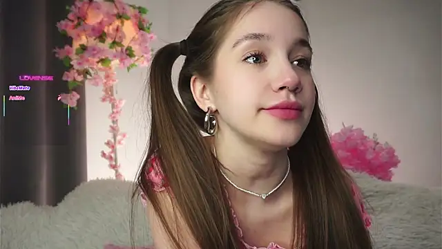 AmiLewis online show from 11-23-25, 01:27