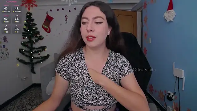 Snapshot of leslyyu chatting on 12-29-24, 03:13 leslyyu online show from 12-29-24, 03:13