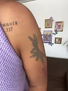 haiiley more online show from 02-08-25, 08:21