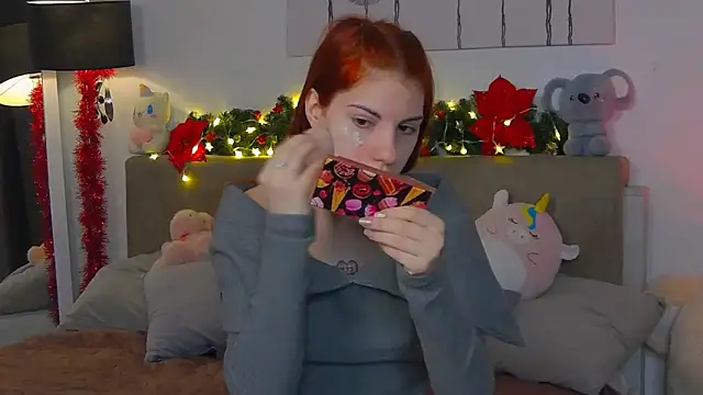 CassKiera online show from 12-21-25, 07:59