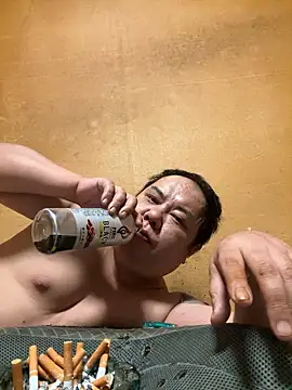 Snapshot of punk0805 chatting on 10-05-25, 11:19 punk0805 online show from 10-05-25, 11:19