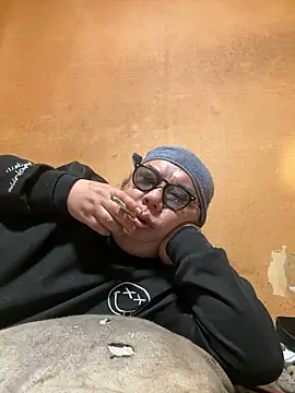 punk0805 online show from 02-01-26, 01:09