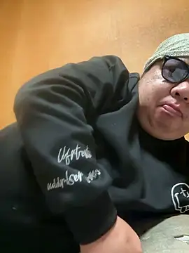 punk0805 online show from 02-03-26, 07:24