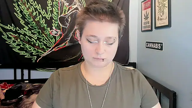 Chloenightmare online show from 11-07-25, 10:54