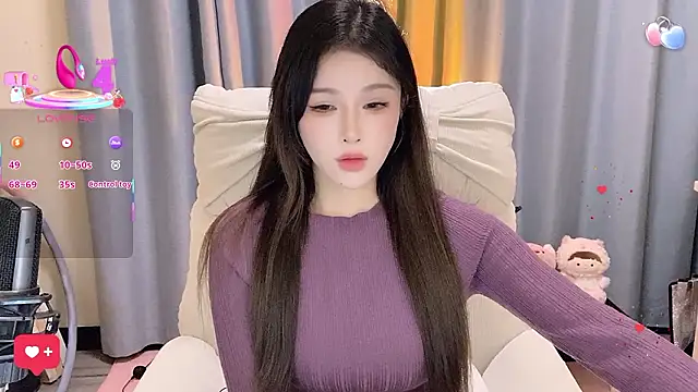 Snapshot of 7-Love chatting on 02-13-26, 01:07 7-Love online show from 02-13-26, 01:07