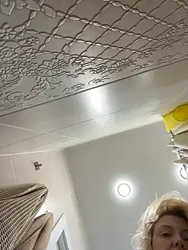 Snapshot of Yourdirtybitch chatting on 01-28-25, 03:47 Yourdirtybitch online show from 01-28-25, 03:47