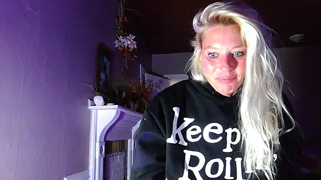 Glamazonx online show from 09-17-25, 12:18