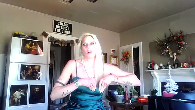 Glamazonx online show from 11-12-25, 10:20