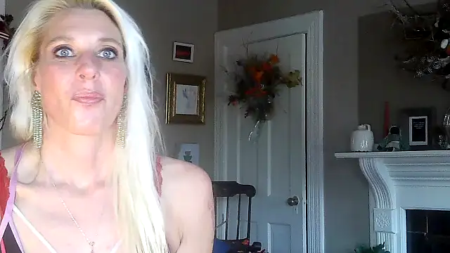 Glamazonx online show from 12-01-25, 11:10