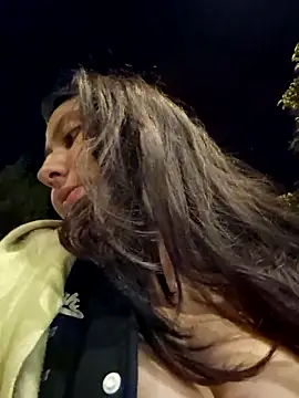 Snapshot of Celeem_ chatting on 12-19-24, 04:02 Celeem  online show from 12-19-24, 04:02