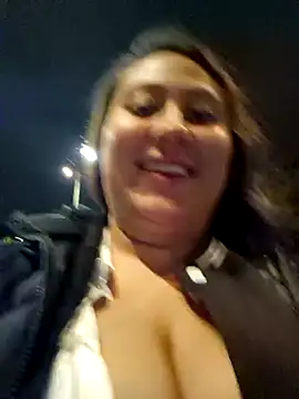 Snapshot of Celeem_ chatting on 12-25-24, 04:22 Celeem  online show from 12-25-24, 04:22