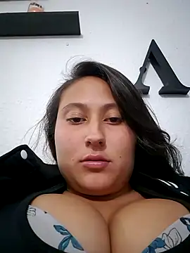 Snapshot of Celeem_ chatting on 01-22-25, 03:52 Celeem  online show from 01-22-25, 03:52